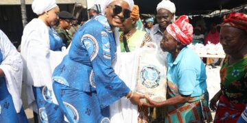 تحدد جمعية زوجات الضباط البحريين (NOWA) 16 من الإنجازات الرئيسية لحاجيه عائشة غامبو في عامين