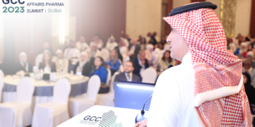 “قمة الخليج للشؤون الدوائيّة” تناقش أبرز اللوائح التنظيمية والابتكارات الدوائيّة في المنطقة بحضور صنّاع القرار وقادة الصناعة